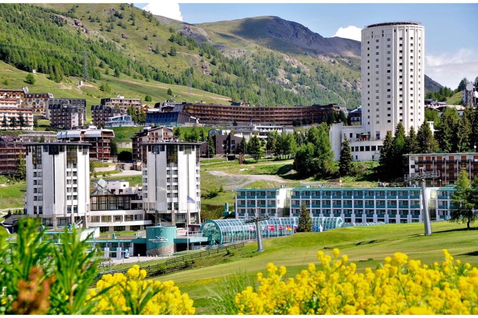 Belvedere Apartments - Happy Rentals Sestriere Ngoại thất bức ảnh